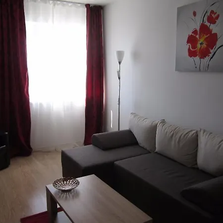 Roomania Vitan Apartman *